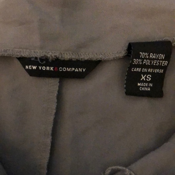 New York & Co Romper - Picture 3 of 4